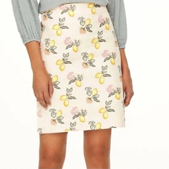 LOFT Beige Knee Length Midi Mid Pencil Lemon Fruit Flower Print Business Skirt 8 - Picture 1 of 5